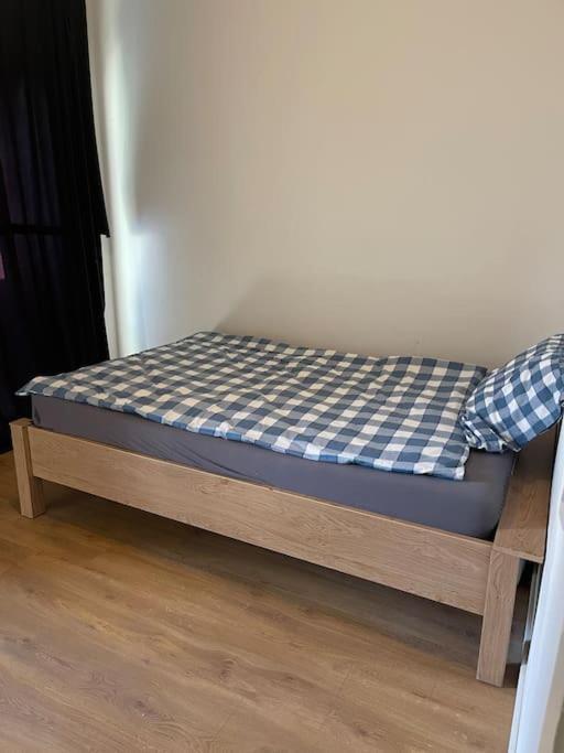 Lovely 1 Private Bedroom With Garden View Roterdão Exterior foto